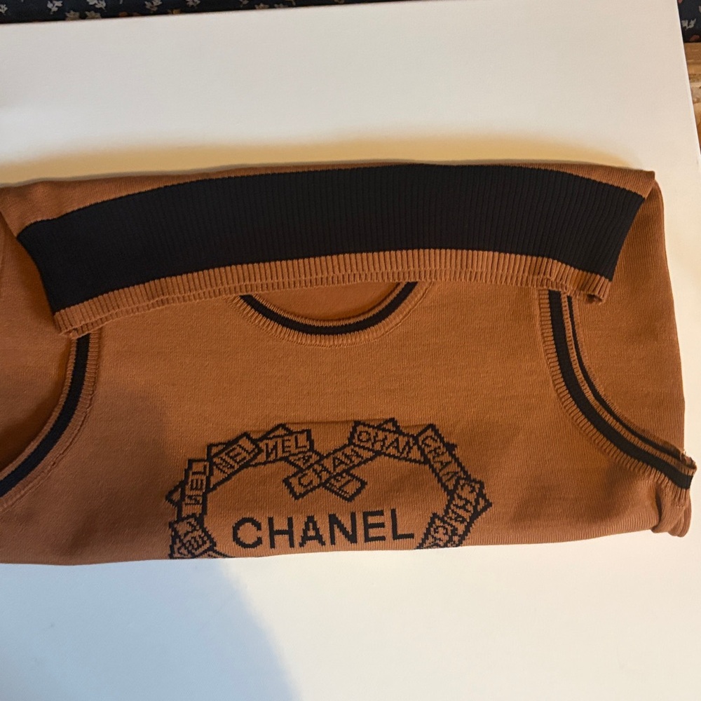 Brown and Black Sleeveless knitted top